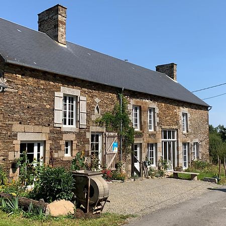 Agritourisme Abae Bed & Breakfast Sougéal Екстериор снимка